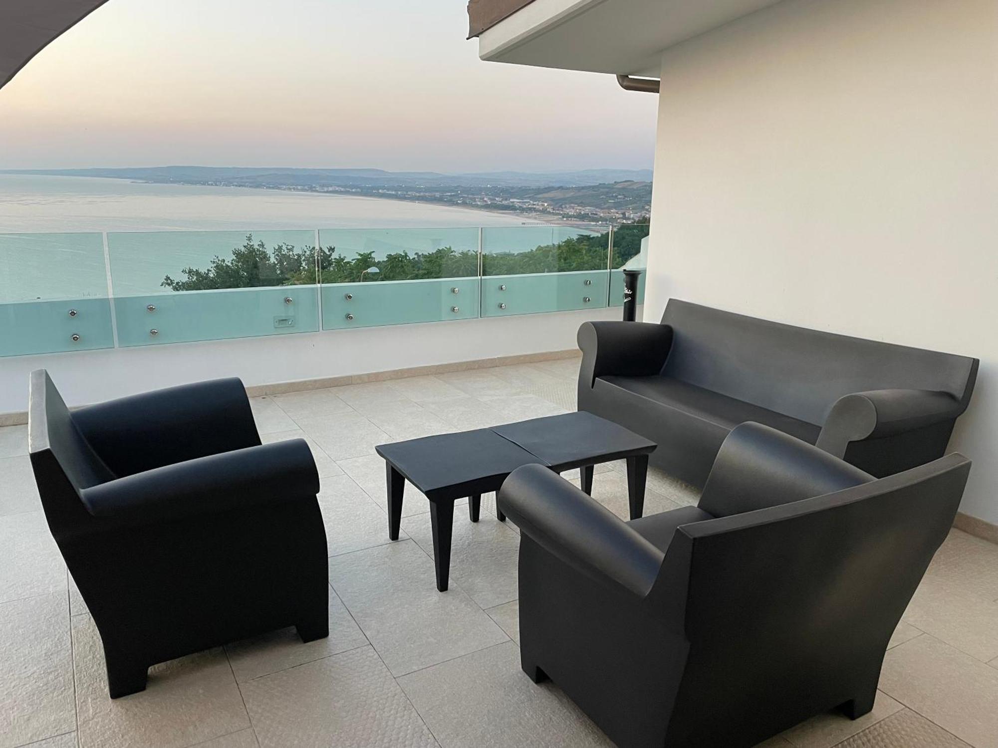 Santa Lucia Home Васто Екстериор снимка